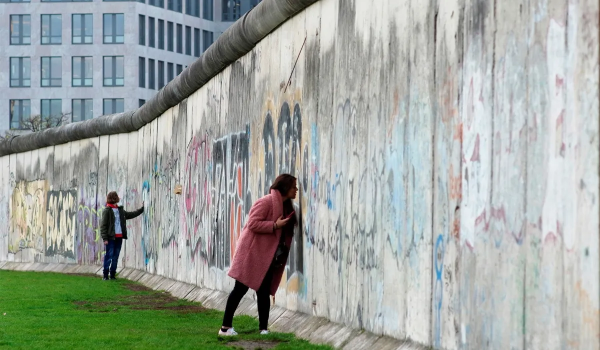 Berlin Wall